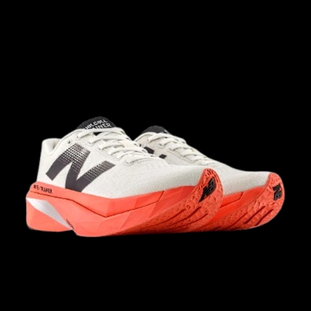 New Balance FuelCell SuperComp Trainer v3 Mens Size 9D White Sea Salt Red Black